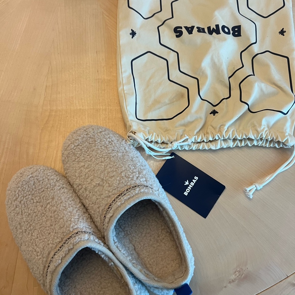 Bombas Cream Fleece Slippers